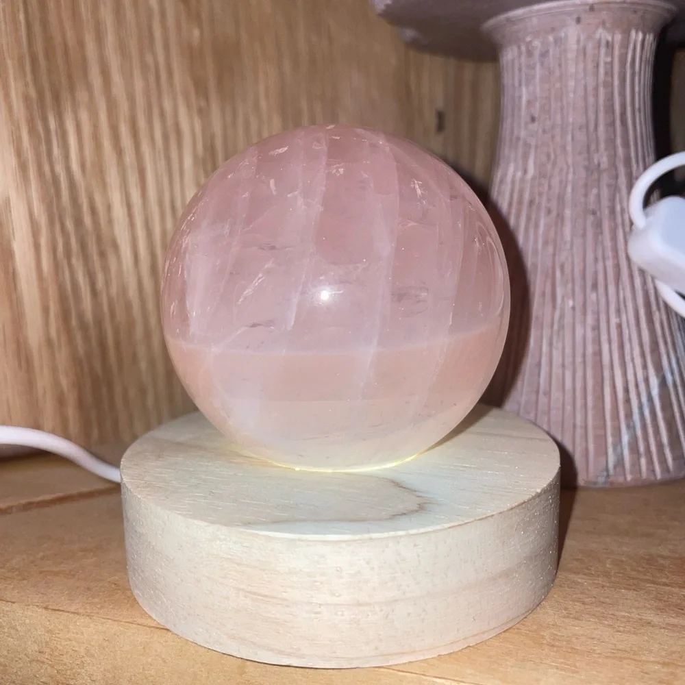 Pink Quartz LED Light - Picture 2 of 2